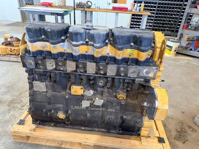 C-18 CATERPILLAR LONG BLOCK - Genuine