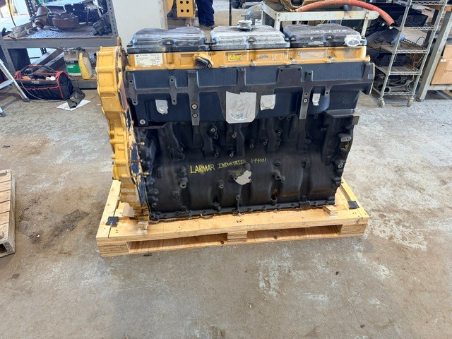 C-18 CATERPILLAR LONG BLOCK - Genuine - Image 5