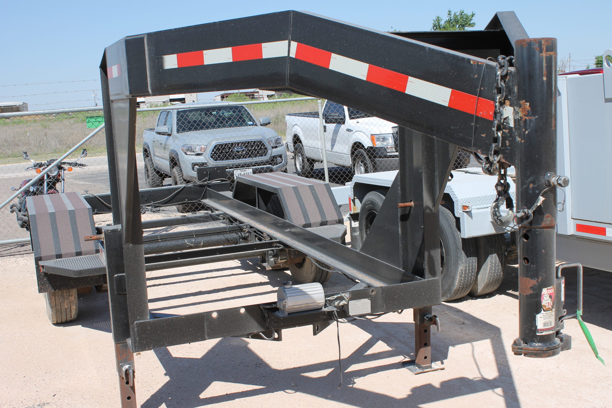 GEN Tandem Axle Gooseneck XQ400s - Image 2