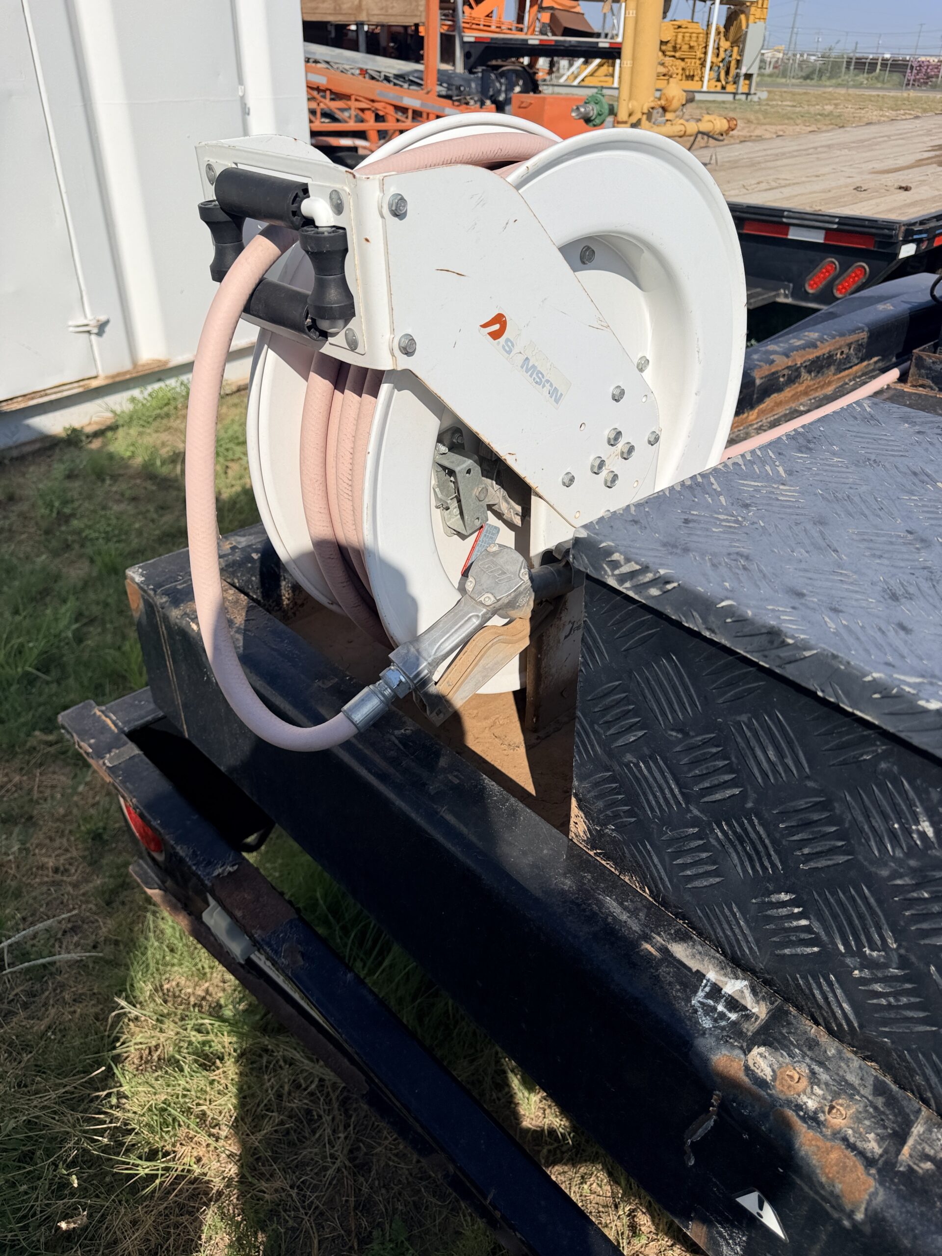 HD Trailer WITH LARGE FUEL CELL - Image 6