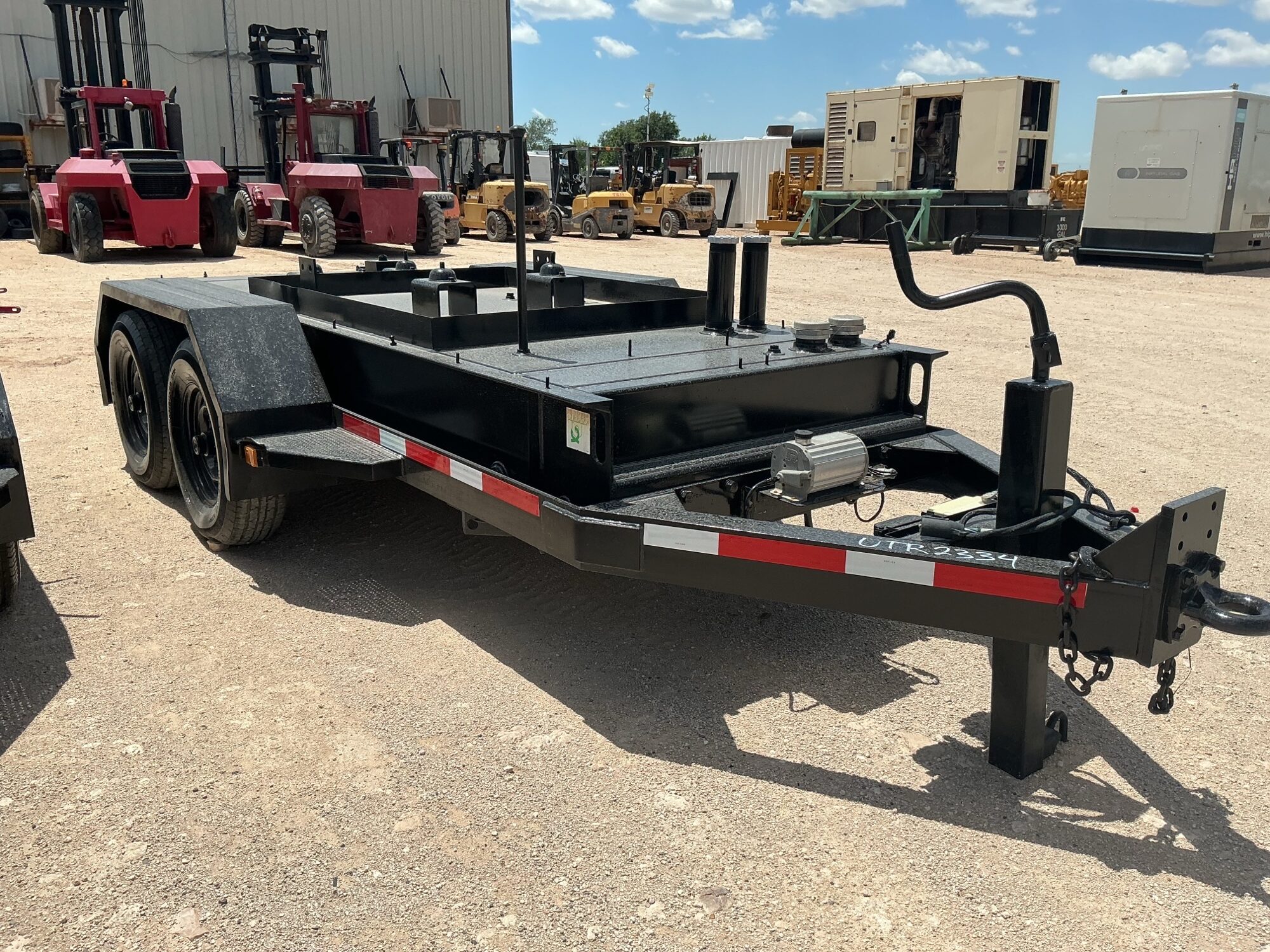 GEN SET TRAILER by CAT w Tandem 7000# axles with Electric Brakes, Pintle Hitch; - Image 11