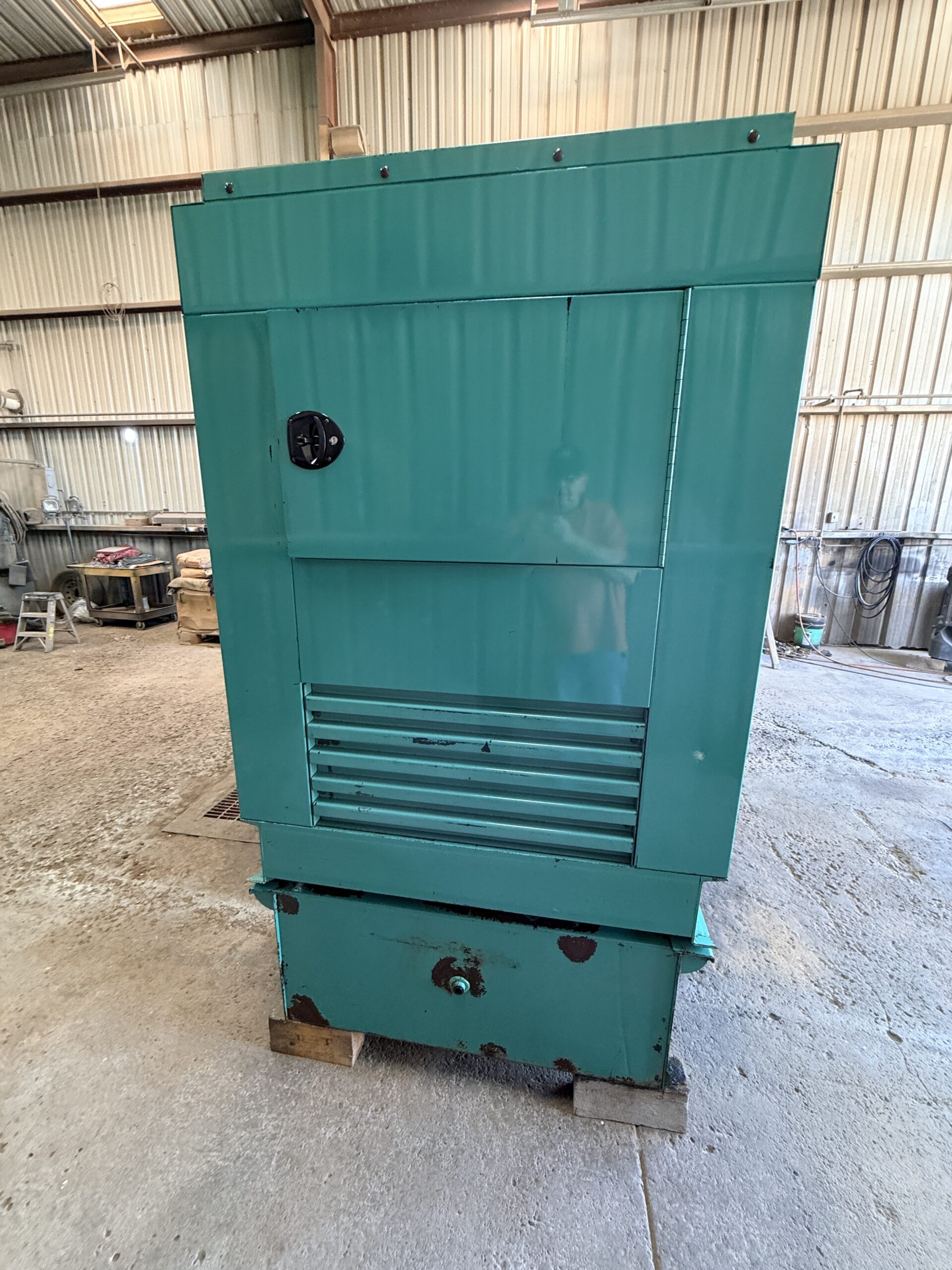 300KW Cummins ONAN Take-Out ; READY - Image 8